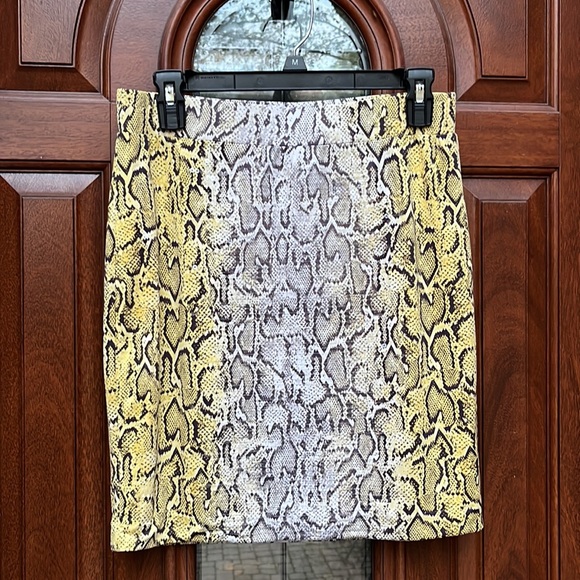 Cache Snake Print Sequin 2-Pc Set - Halter Top Sz S and Matching Skirt S… - Picture 6 of 17